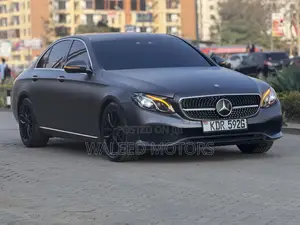 Mercedes-Benz E200 2017 Gray