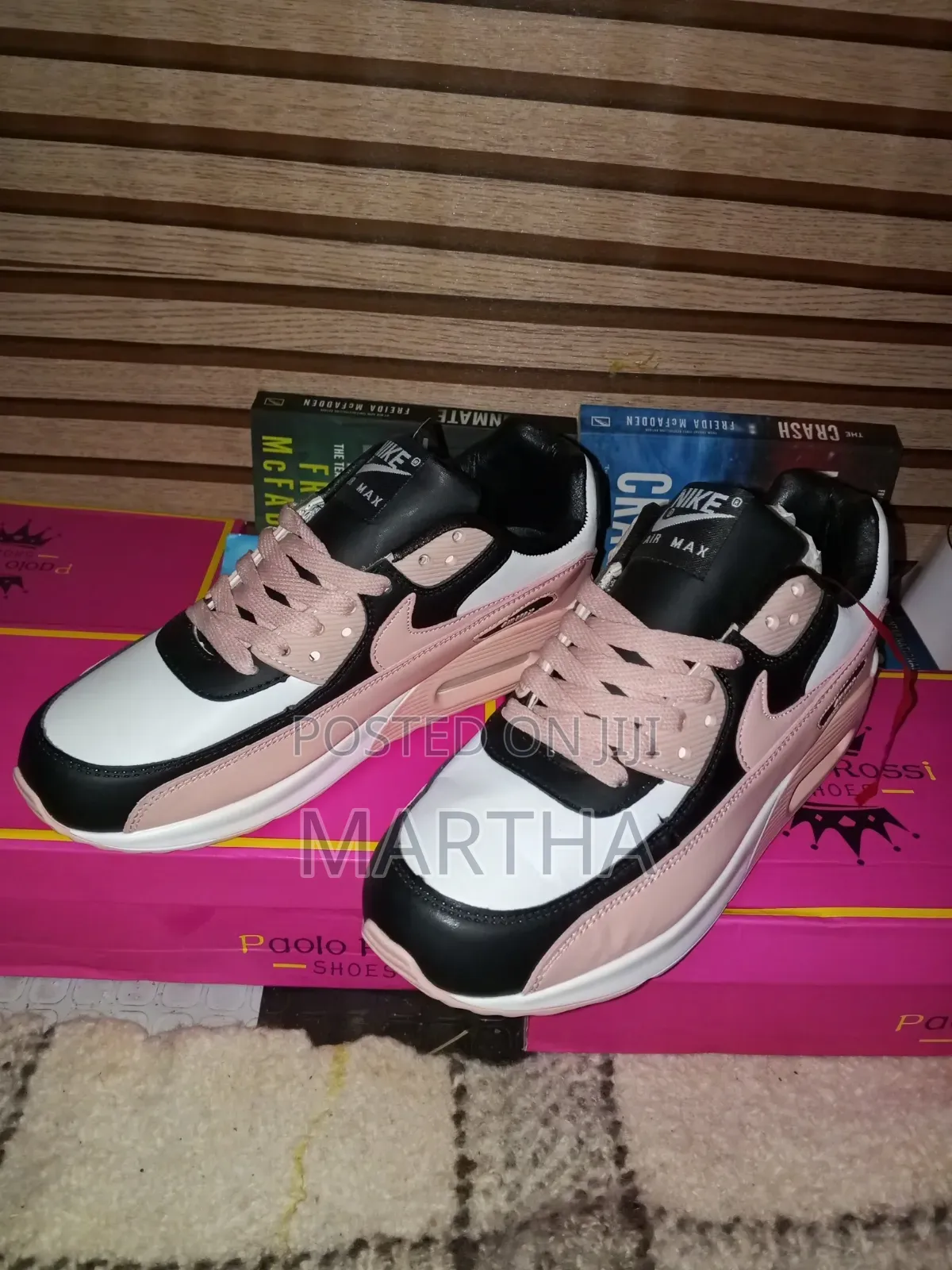 Air 90 Authentic Sneakers