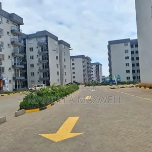 3bdrm Apartment in Gateway Mall Area for rent