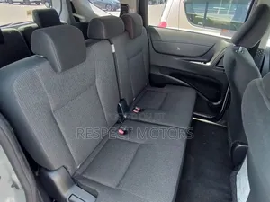 Toyota Sienta 2019 White