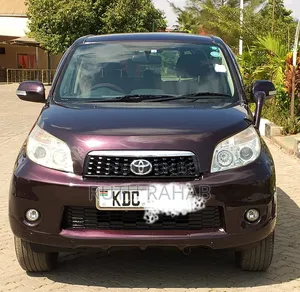 Toyota Rush 2014 Maroon