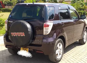 Toyota Rush 2014 Maroon