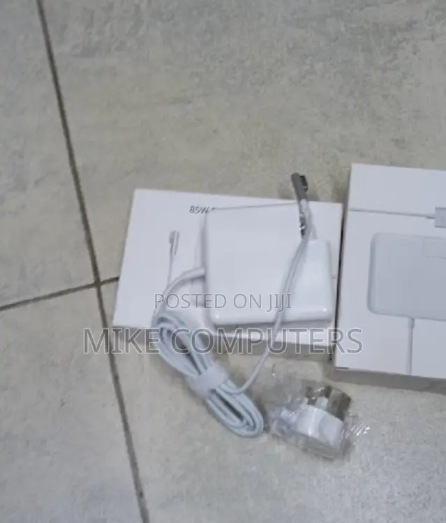 Adapter for MAC Magsafe 1 L-Tip With Long Cable and Foldable Plug