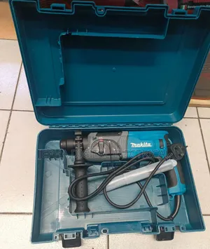 Powerful Makita Rotary Hammer Drill 800w
