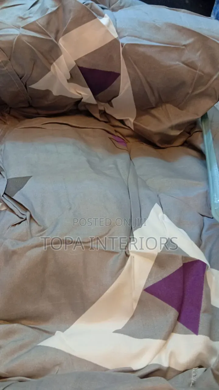 6x6 Normal Unbinded Duvets Set With Bedsheet and Pillow Cases
