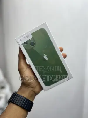 Apple iPhone 13 256 GB Green