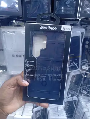 Samsung Galaxy S25 Ultra, Case Featuring a Textured Tactical Design.