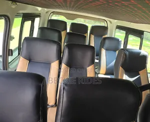 Toyota HiAce 2009 White