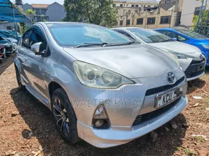 Toyota Aqua 2012 Silver