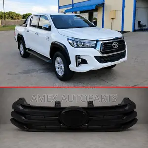 Grille Toyota Hilux Revo 2015 Onwards Black