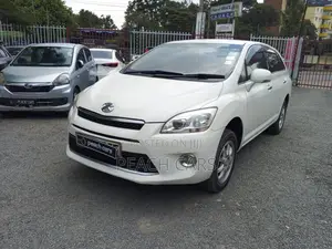 Toyota Mark X Zio 2012 White