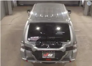 Mitsubishi Pajero 2019 Silver