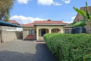 3bdrm Bungalow in Gateway Mall Area for rent