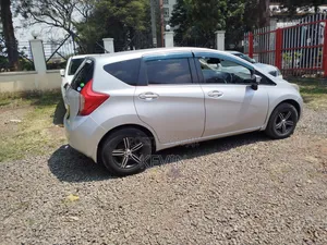 Nissan Note 2015 Silver