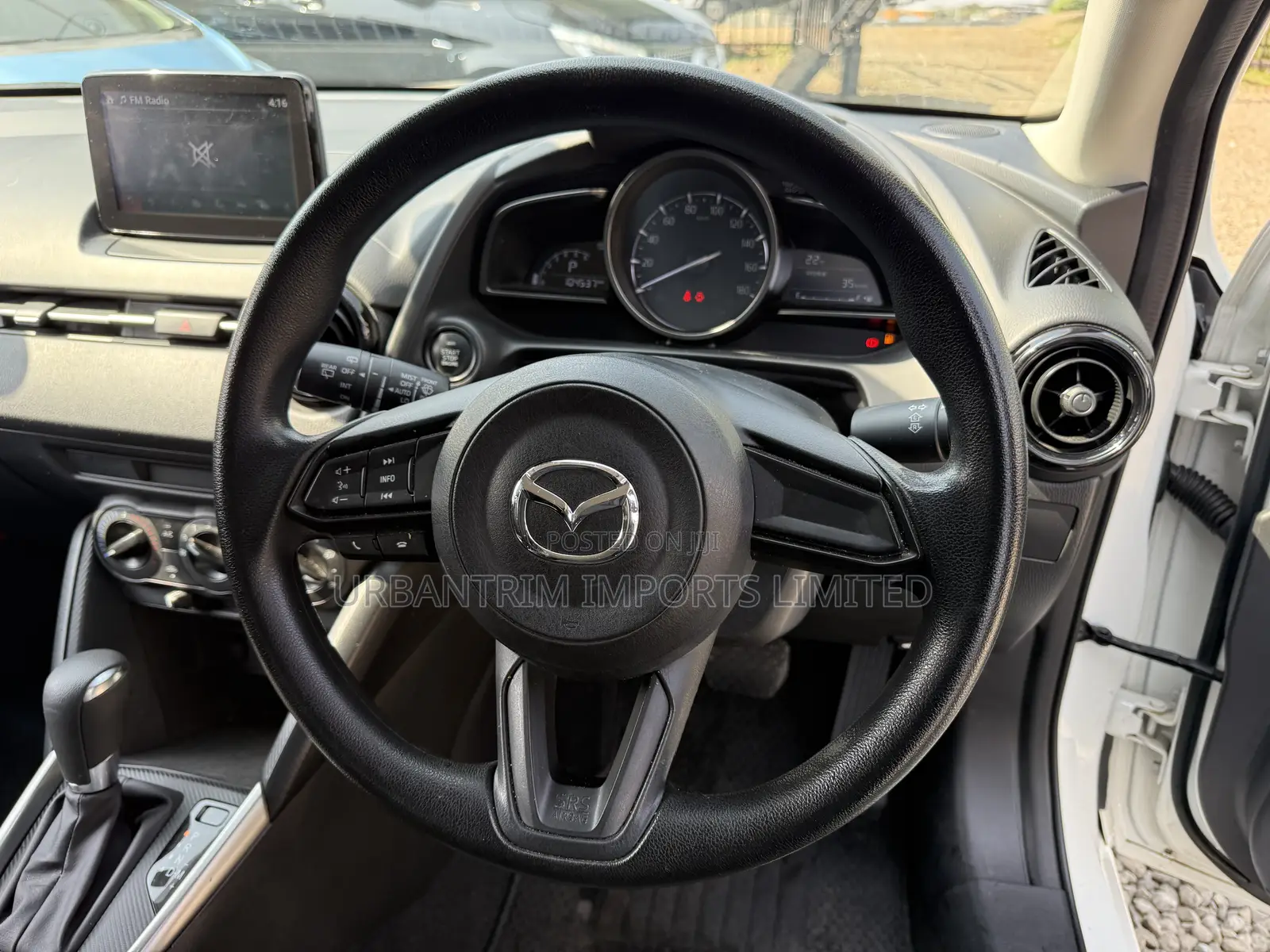 Mazda 2 2019 White