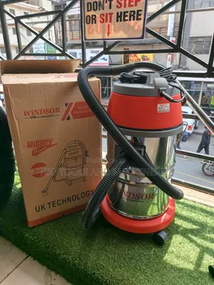 Windsor 30 Litres Commercial Wet and Dry Vacuum Cleaner
