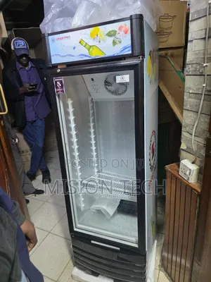 SmartPro SVS-275 209L Upright Showcase 
