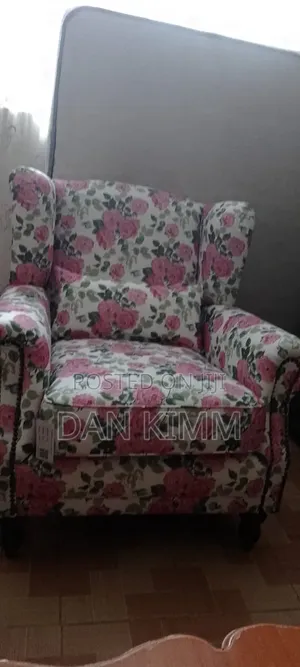Scarlet Accent Chair