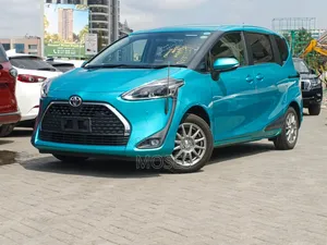 Toyota Sienta 2019 Green