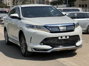 Toyota Harrier 2.0 2019 Pearl