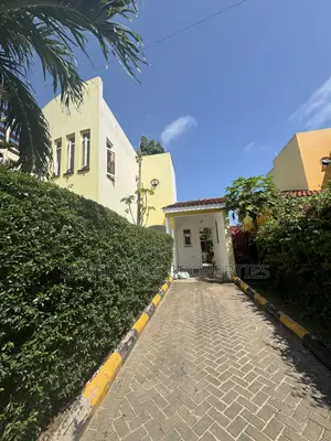 4bdrm Villa in Solomon, Nyali Mkomani for rent