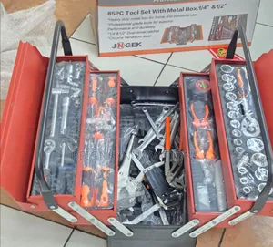 85pcs Tool Set With a Metal Tool Box