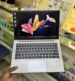 Laptop HP EliteBook 830 G8 16GB Intel Core i7 SSD 512GB