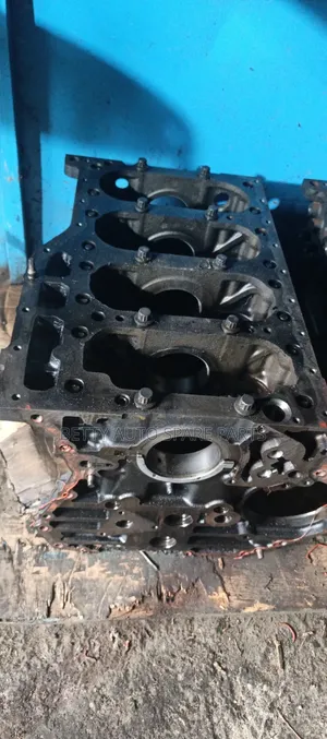Isuzu 4hf1 4.3 Engine Block