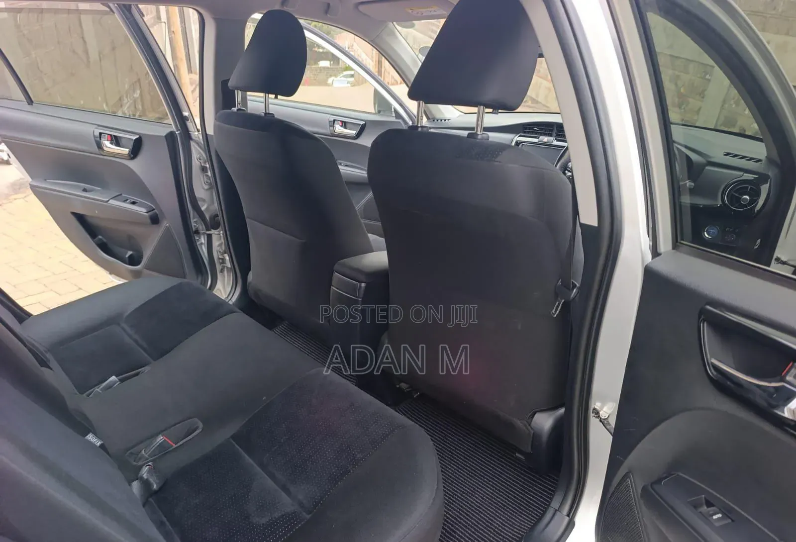 Toyota Corolla Fielder 2019 Silver