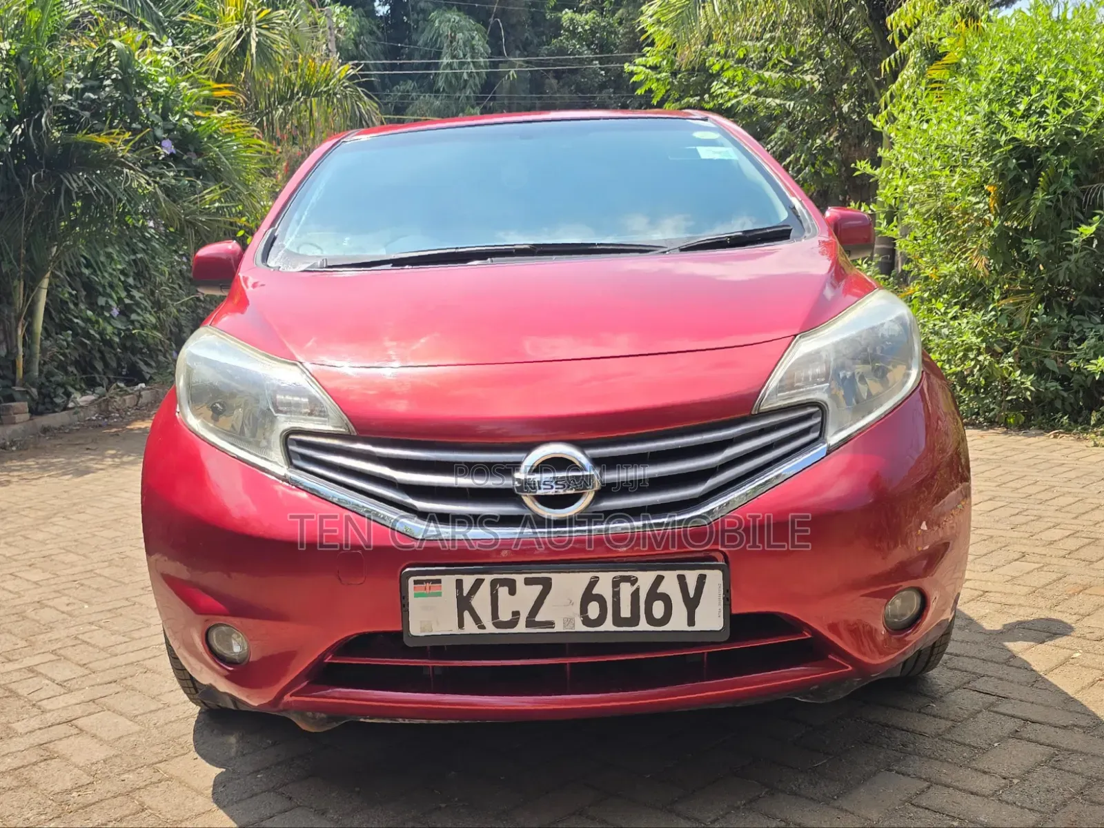 Nissan Note 2013 Red