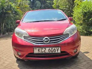 Nissan Note 2013 Red