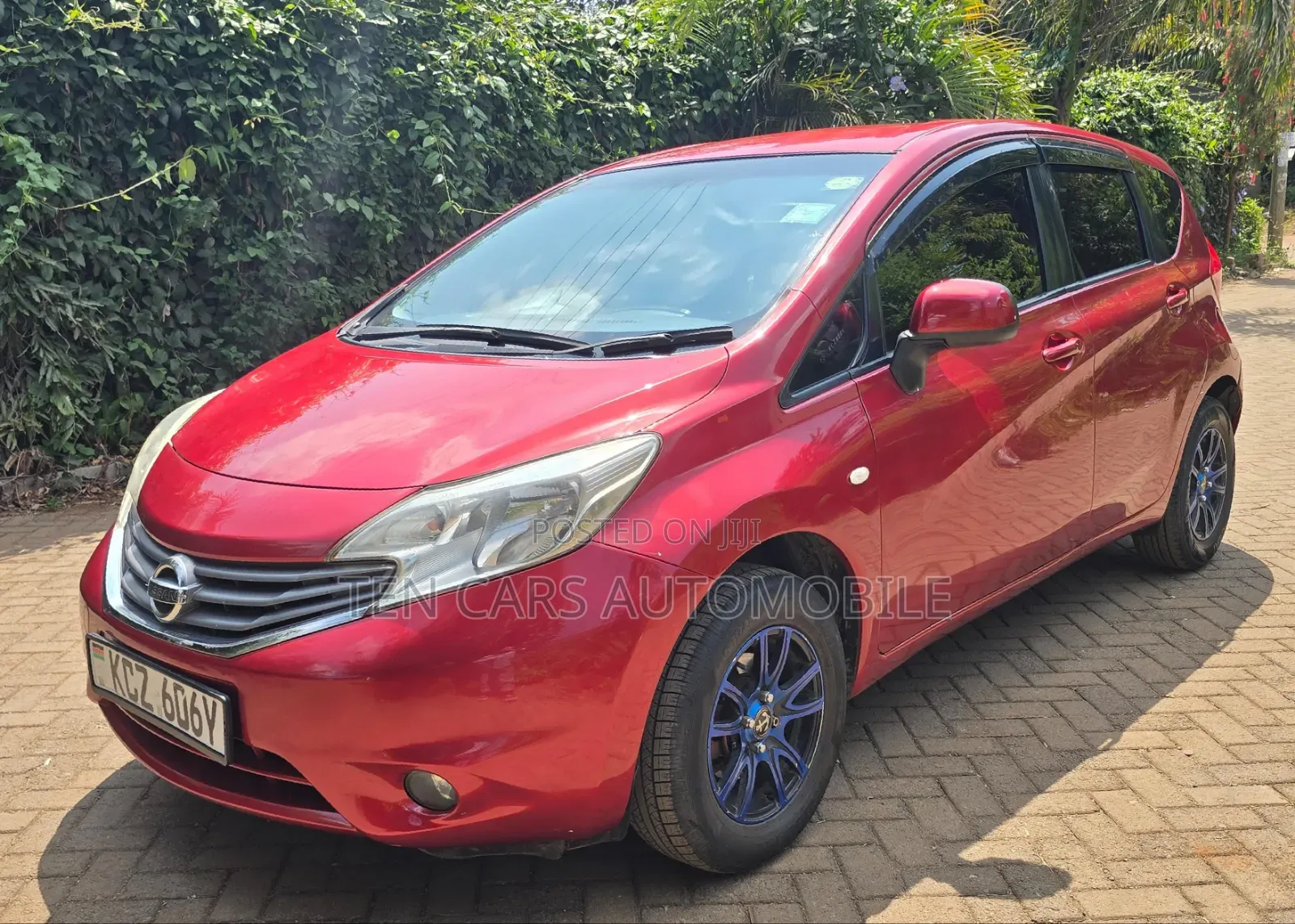 Nissan Note 2013 Red