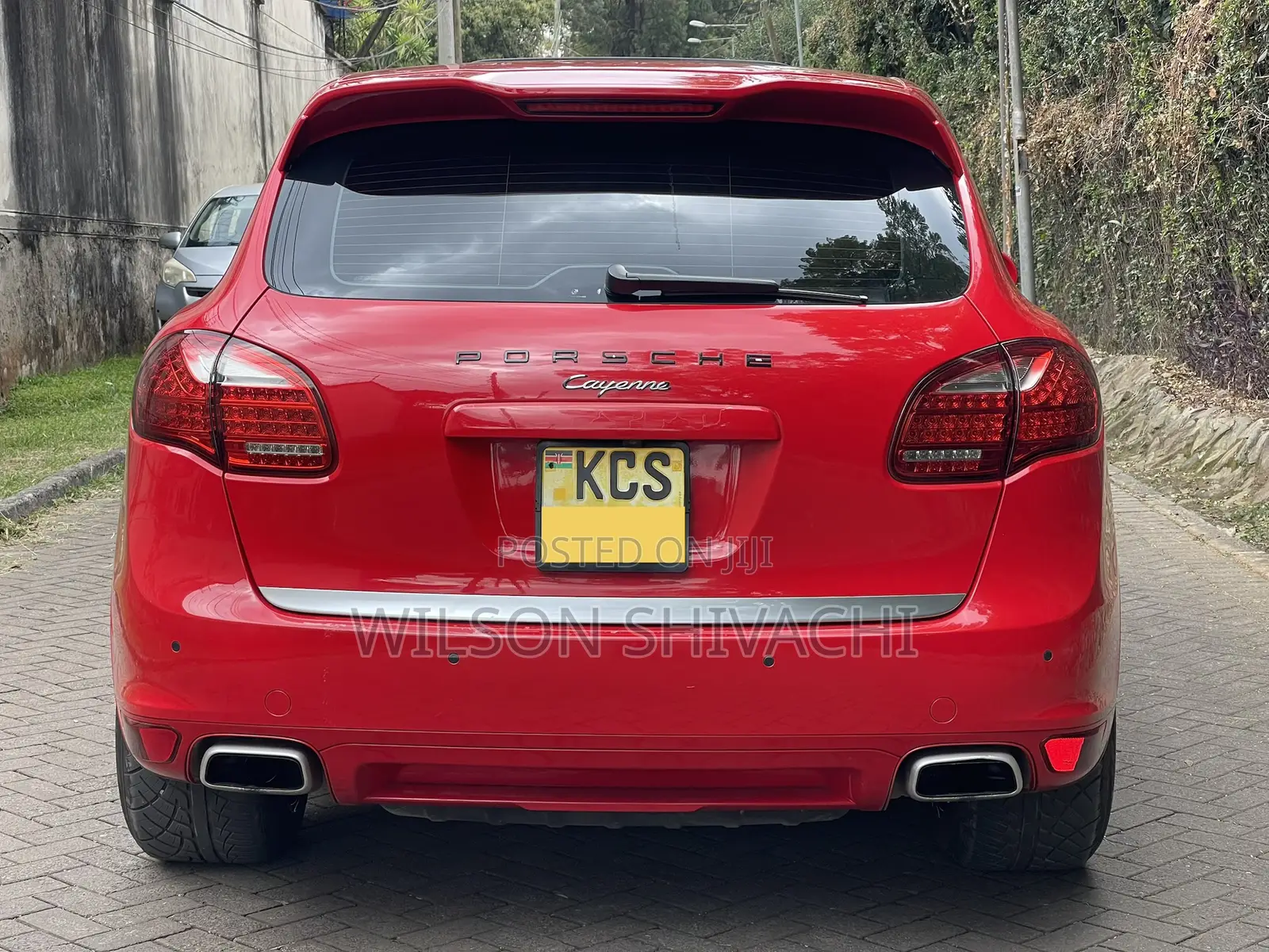 Porsche Cayenne 2011 Red