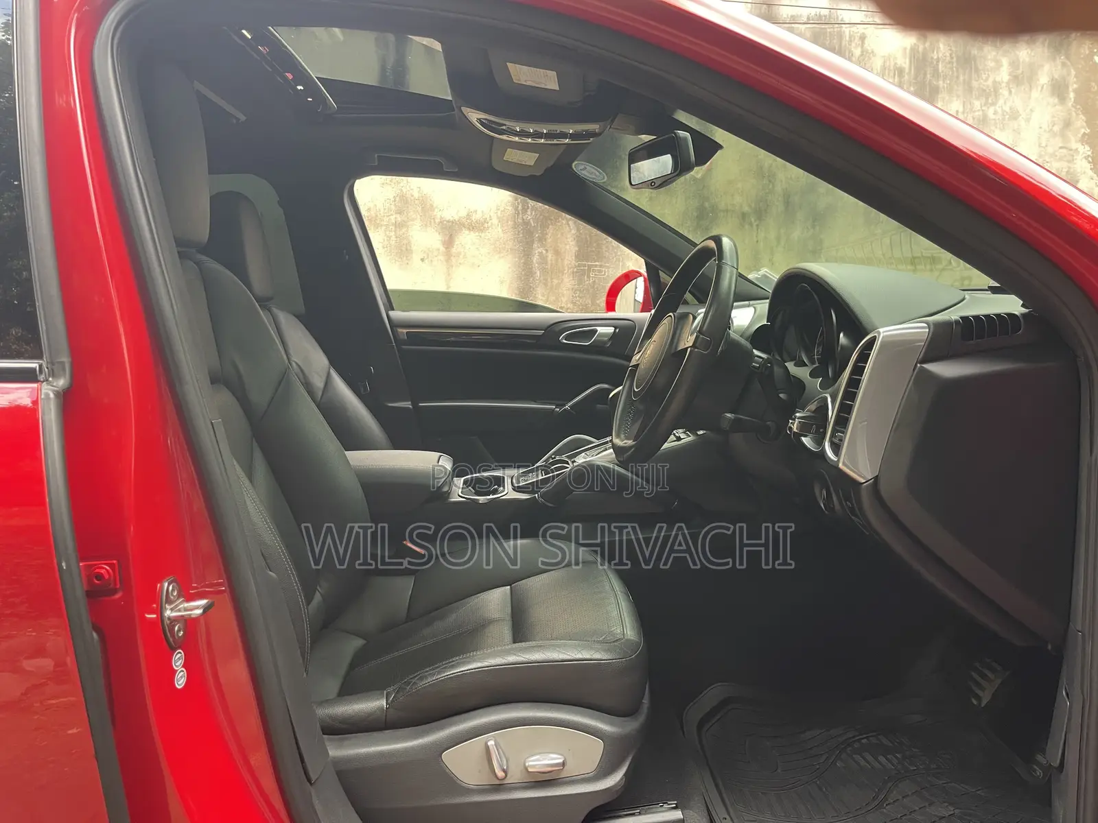 Porsche Cayenne 2011 Red