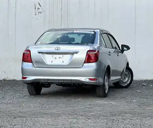 Toyota Axio 1.5 G 2WD 2019 Silver