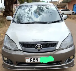 Toyota Ipsum 2004 Silver