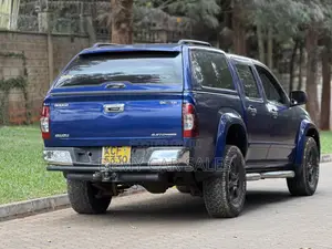 Isuzu D-MAX 2008 Blue