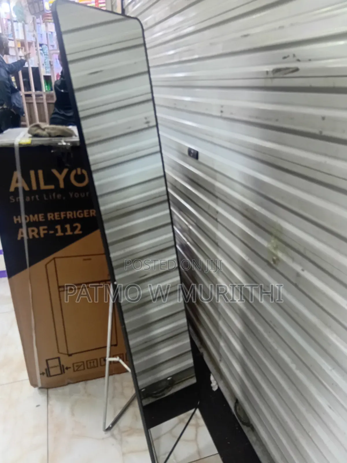 Slim Modern Dressing Mirror 889-1
151*41*7cm