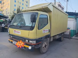 Mistubish Canter Local