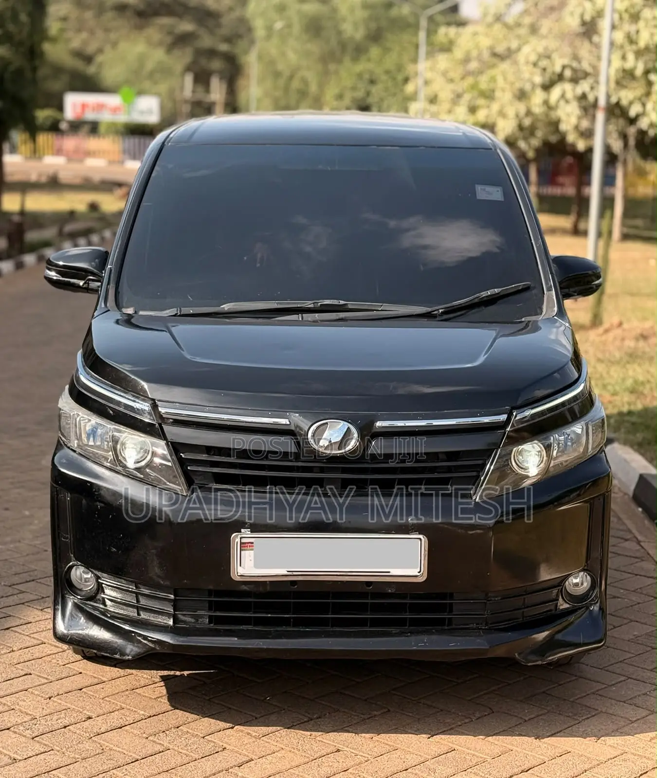 Toyota Voxy 2016 Black