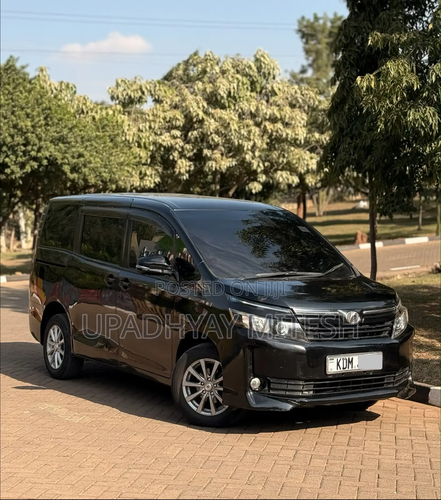 Toyota Voxy 2016 Black