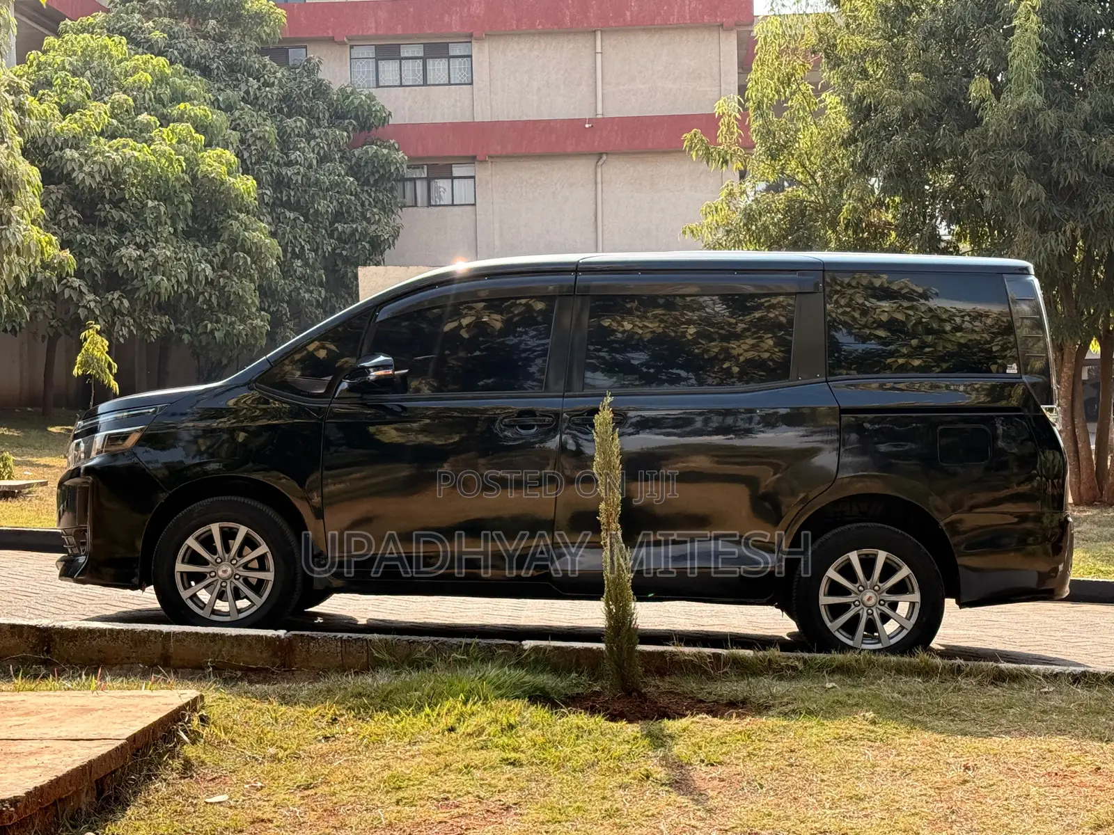Toyota Voxy 2016 Black