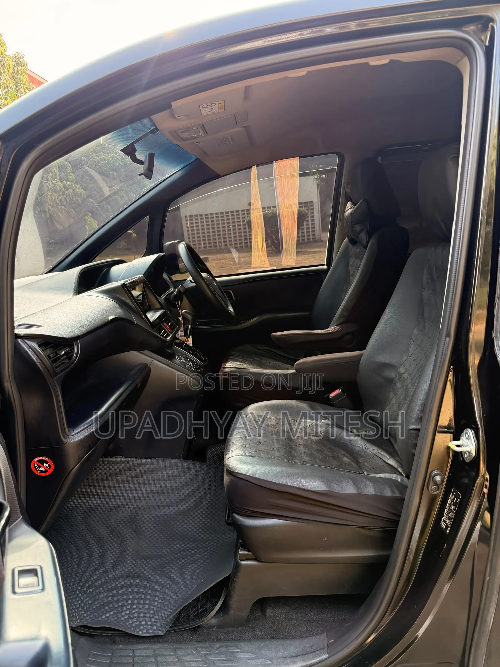 Toyota Voxy 2016 Black