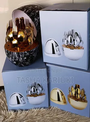 24pcs Cutlery Egg Shaped Set