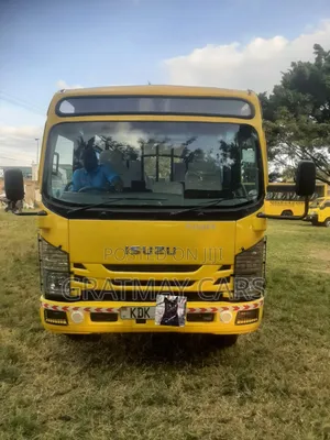 Isuzu NQR 2022 Yellow