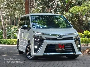 Toyota Voxy 2019 White