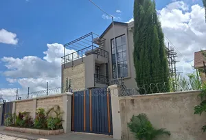 5bdrm Maisonette in Syokimau, Gateway Mall Area for sale