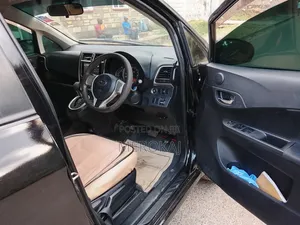 Toyota Ractis 2011 Black