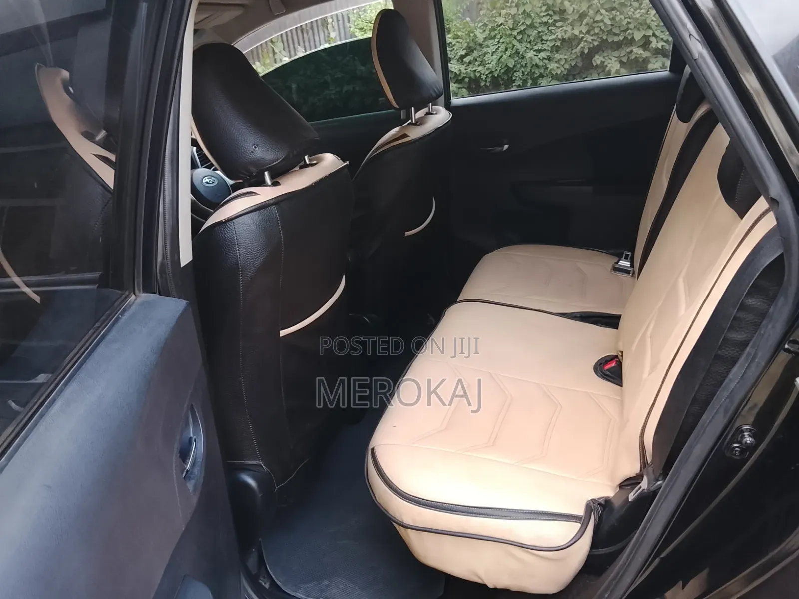 Toyota Ractis 2011 Black