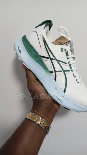 ASICS GEL-KAYANO 32 Running Shoes